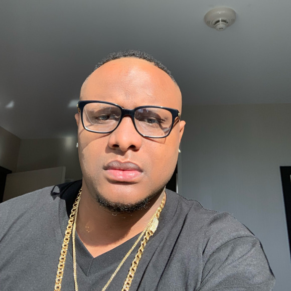 Meet your Posher, Justin - Picture 1 of 1